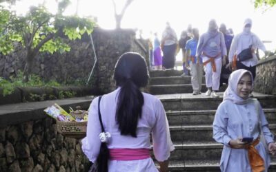 Uluwatu Tour Bali: Sunset, Temple & Kecak Dance Experience